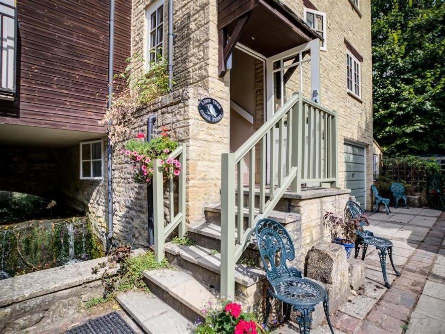 Cider Press Villa Burford Exterior photo